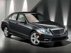 Mäng E-Class Sedan Puzz Internetis