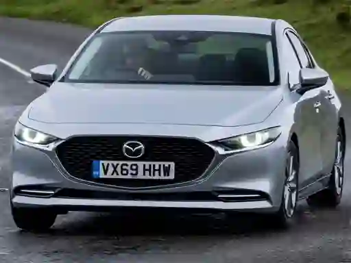 Mäng Mazda 3 Sedan Internetis