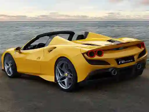 Mäng Ferrari F8 Spider Internetis
