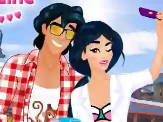 Mäng Couple Travel Selfie Internetis