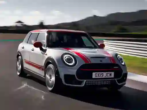 Mäng Mini Sports Cars Puzzle Internetis