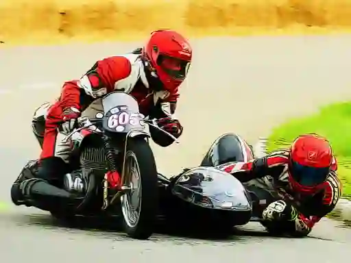 Mäng Sidecar Racing Puzzle Internetis