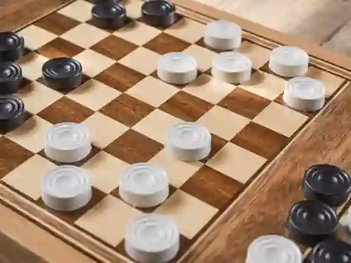 Mäng Checkers Two Player Internetis