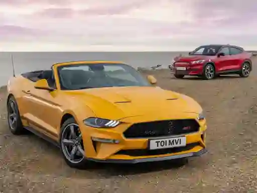 Mäng Ford Mustang California Special Slide Internetis